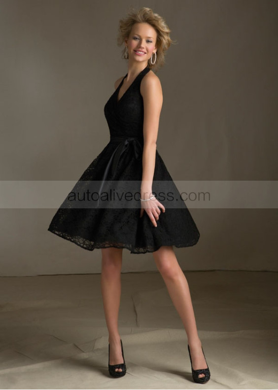 Lace Halter Neckline Short Bridesmaid Dress